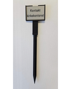 MERKEPINNE 35 CM SVART, ØVRE SKILT MED TEKST
